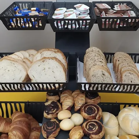 La Prémium Panzió Apartman *